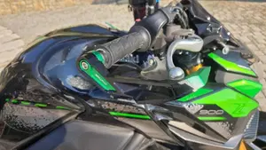 Kawasaki Z 900 RS SE (2022 - 25)  (6)