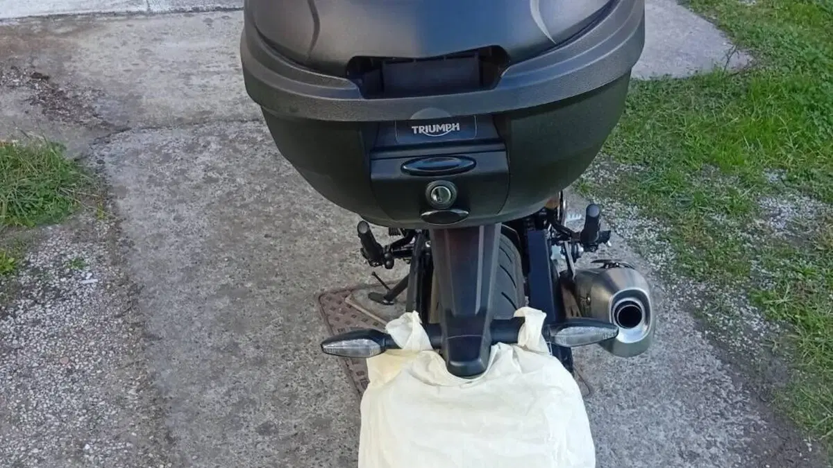 Triumph Speed 400 (2024 - 26)  (2)