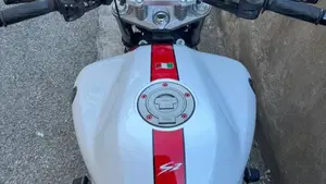 Yamaha FZ6 S2 (2007 - 11)  (5)