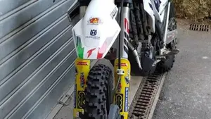 Husqvarna FE 350 (2015)  (2)