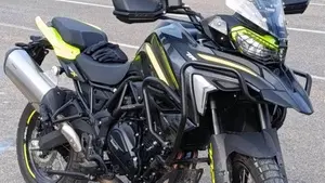 Benelli TRK 702X (2023 - 25)  (2)