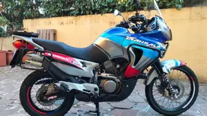 Honda Transalp XL 650V (2005 - 06)  (7)