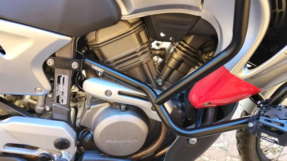 Honda Transalp XL 650V (2005 - 06)  (14)