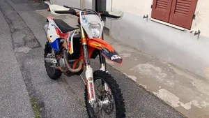KTM 350 EXC-F Six Days (2017)  (4)