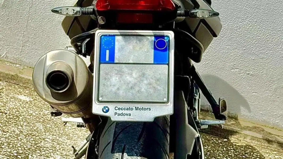 Bmw F 800 R (2009 - 11)  (4)