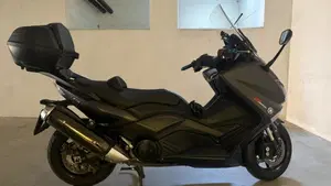 Yamaha T-Max 530 ABS (2015 - 17)  (6)