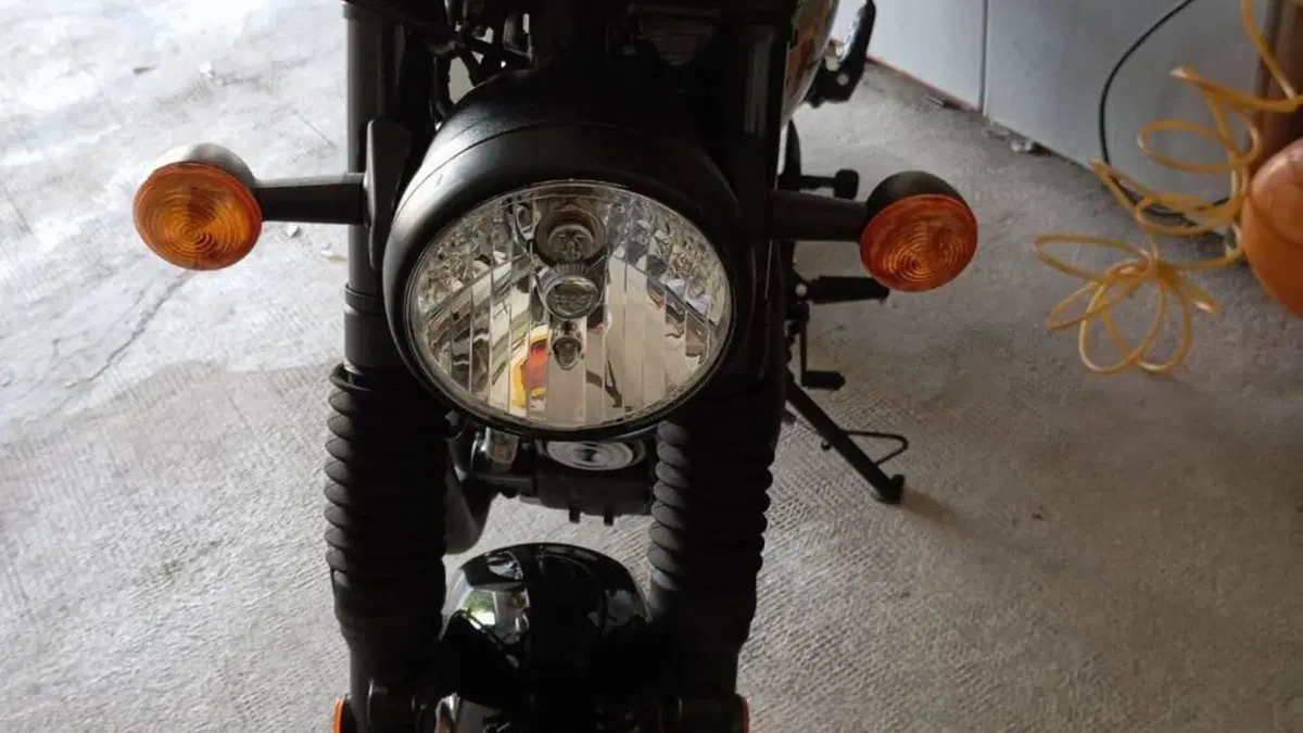 Royal Enfield HNTR 350 (2022 - 26)  (6)