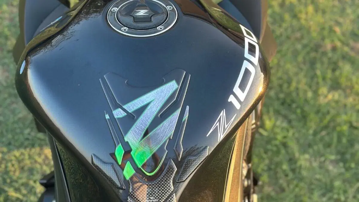 Kawasaki Z 1000 (2010 - 13)  (8)