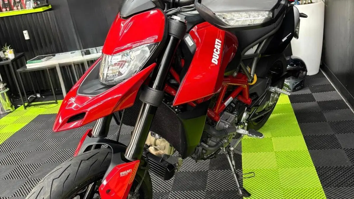 Ducati Hypermotard 950 (2022 - 25)  (2)
