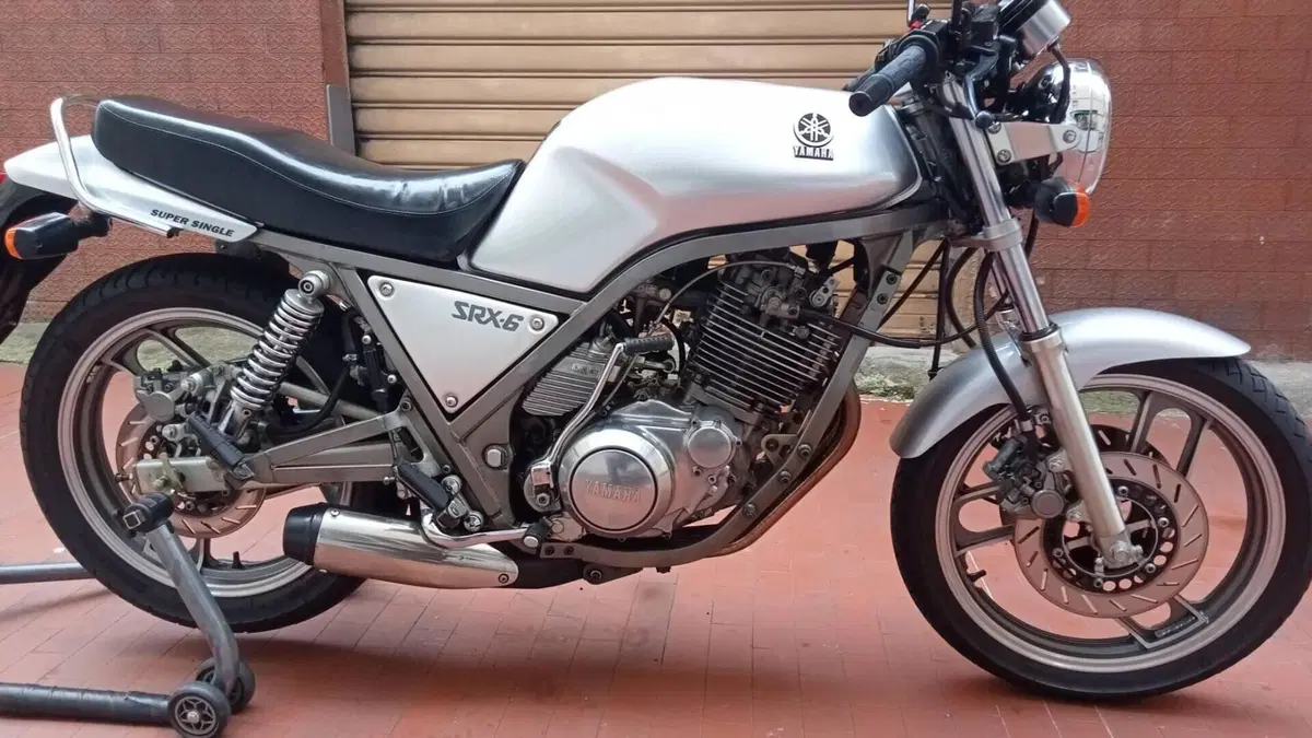 Yamaha   (4)