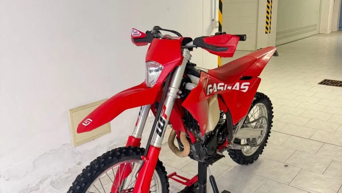 GASGAS EC 450 F (2025)  (4)