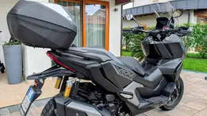 Honda ADV 350 Special Edition (2025 - 26)  (4)