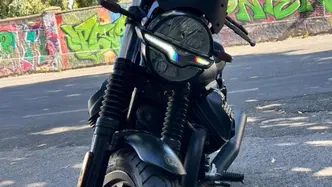 Moto Guzzi V7 Stone (2021 - 24)