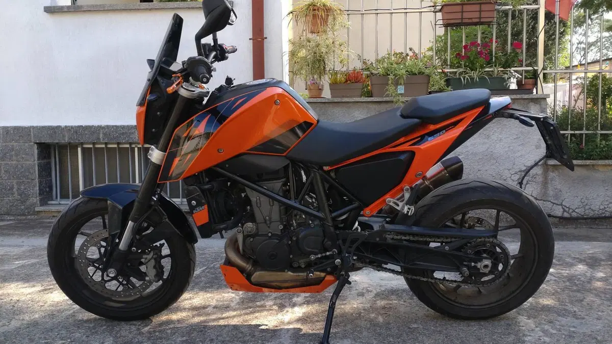 KTM 690 Duke (2016 - 19)  (2)