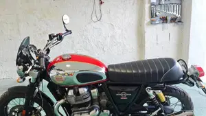 Royal Enfield Interceptor 650 (2021 - 26)  (2)