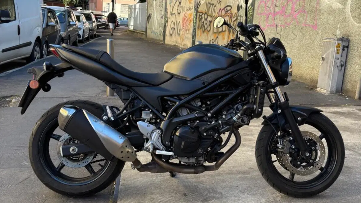 Suzuki SV 650 (2016 - 20)  (2)