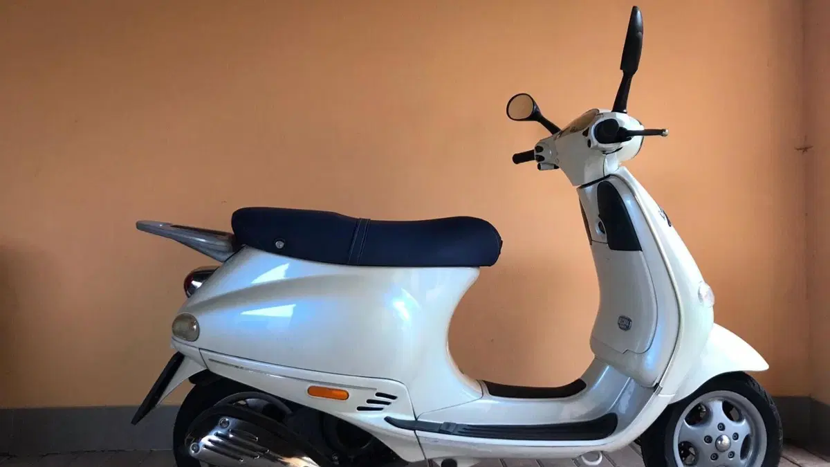 Vespa 150 ET4 (1999 - 01) 