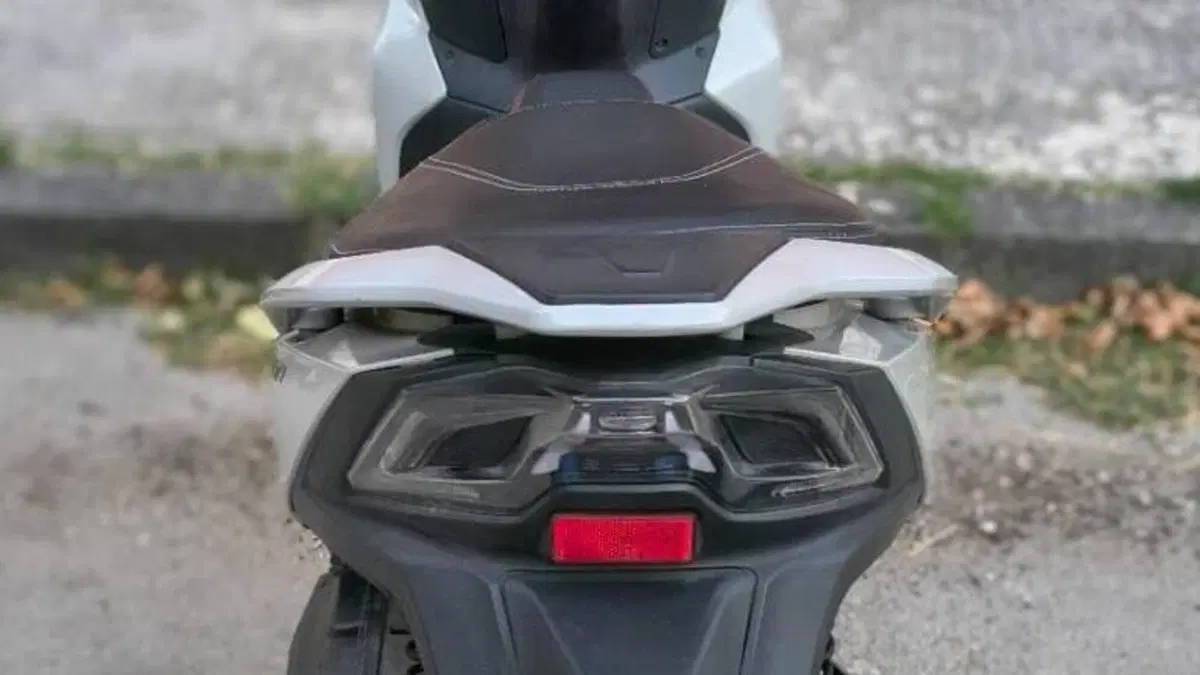 Kymco Agility 300i Noodoe (2020)  (4)