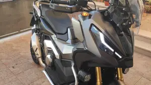 Honda X-ADV 750 DCT Travel (2021 - 24)  (2)