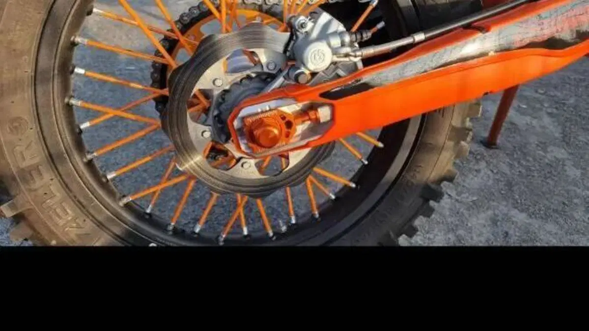 KTM 250 EXC TPI Six Days (2019)  (8)