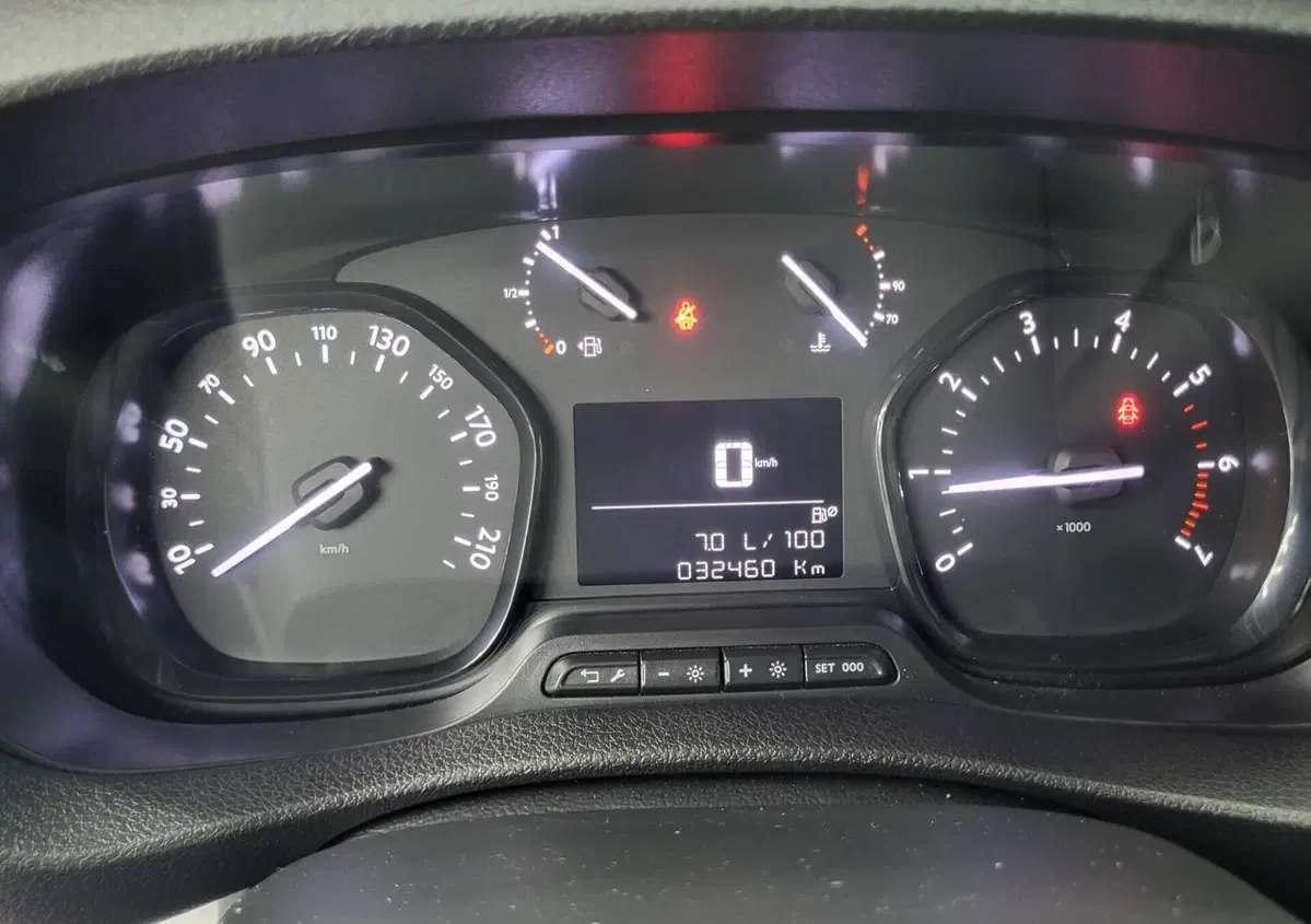 Toyota Proace Verso Verso 2.0d 144cv S&S L1 Lounge D 9p.ti (19)