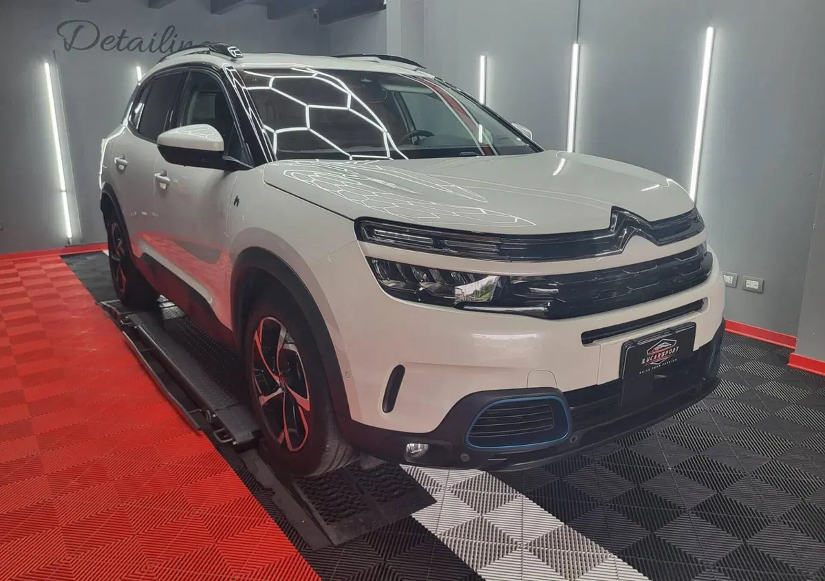 Citroen C5 Aircross Aircross Hybrid 225 E-EAT8 Shine