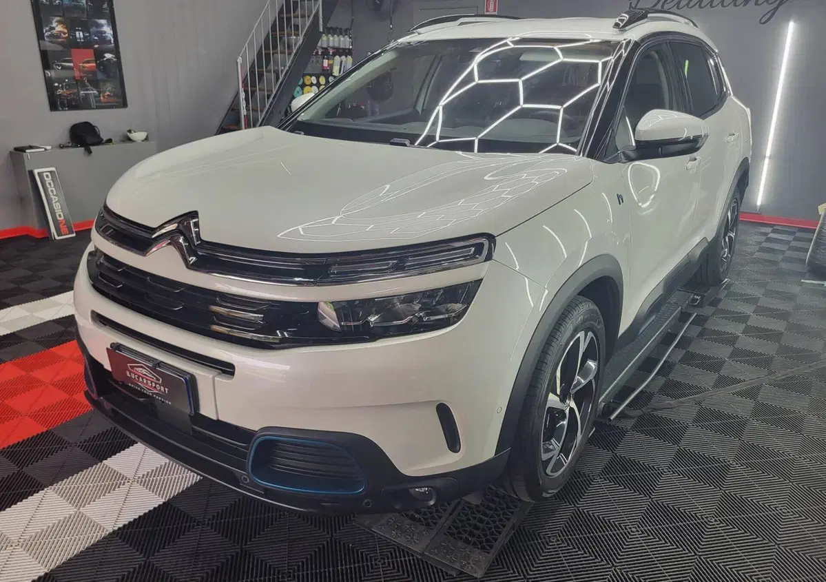 Citroen C5 Aircross Aircross Hybrid 225 E-EAT8 Shine (3)