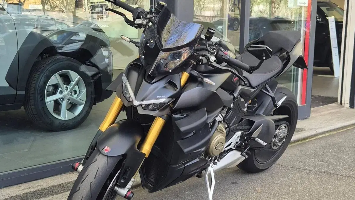 Ducati Streetfighter V4 1100 S (2021 - 22)  (2)