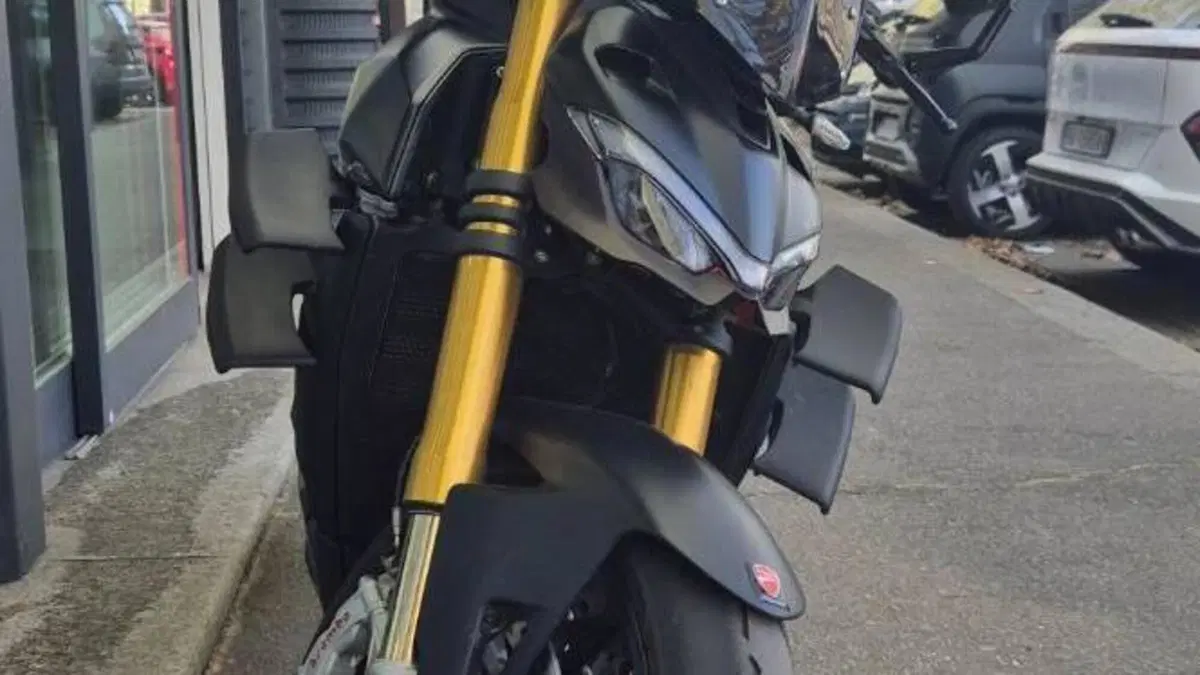 Ducati Streetfighter V4 1100 S (2021 - 22)  (3)