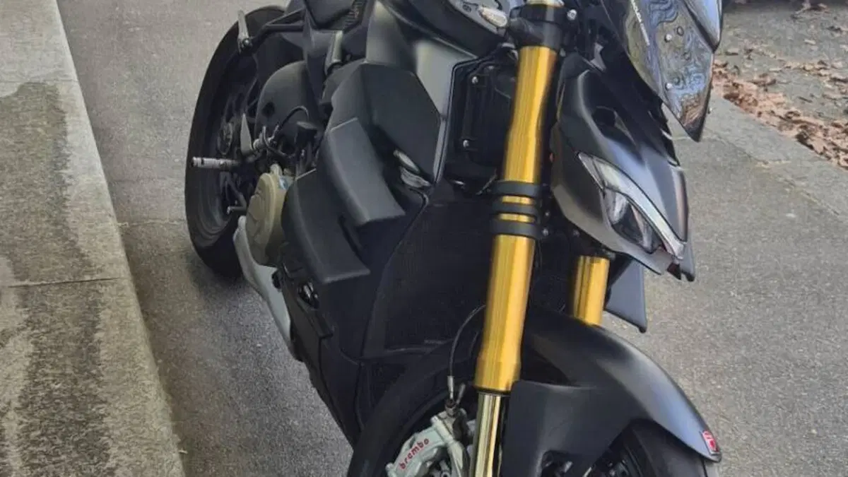 Ducati Streetfighter V4 1100 S (2021 - 22)  (4)