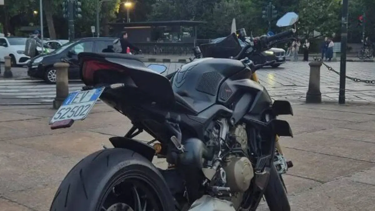 Ducati Streetfighter V4 1100 S (2021 - 22)  (8)