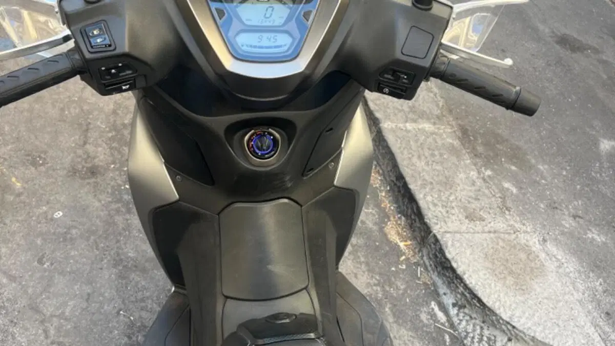 Kymco Agility 300i (2021 - 25)  (3)