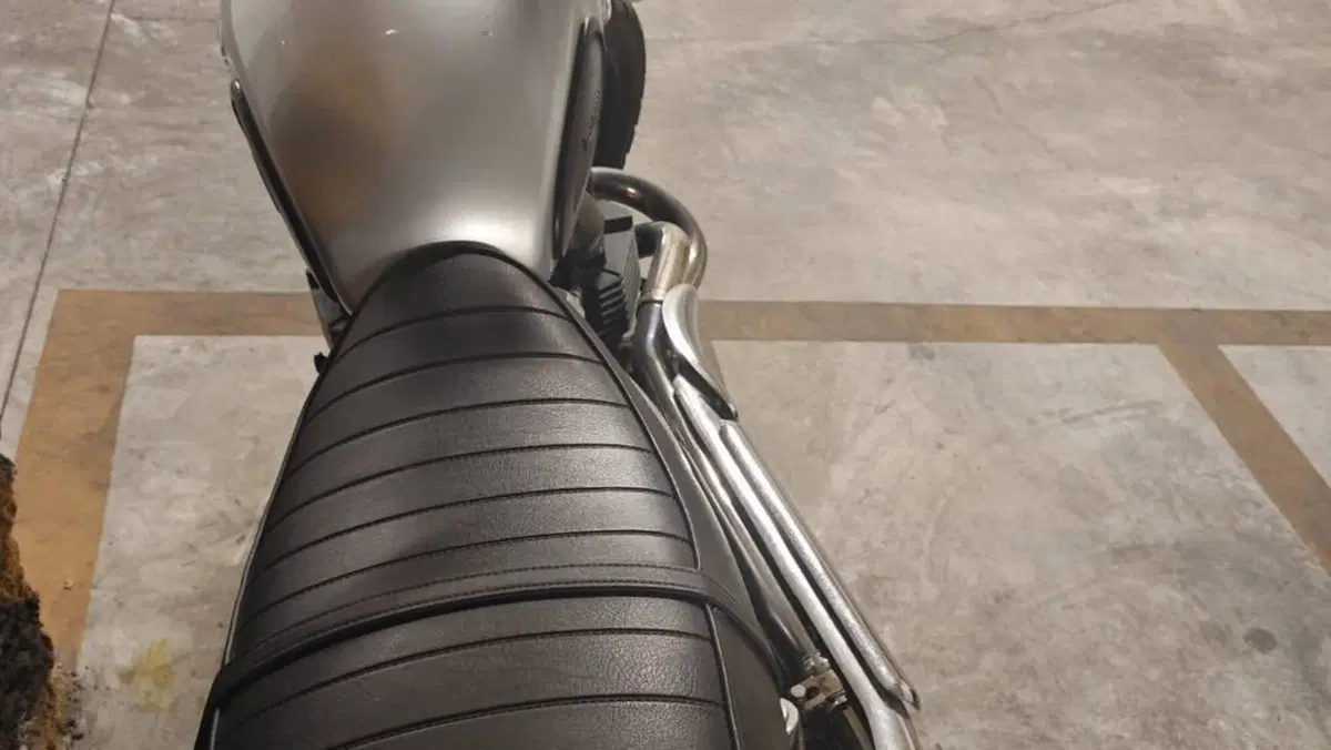 Triumph Scrambler (2006 - 17)  (5)