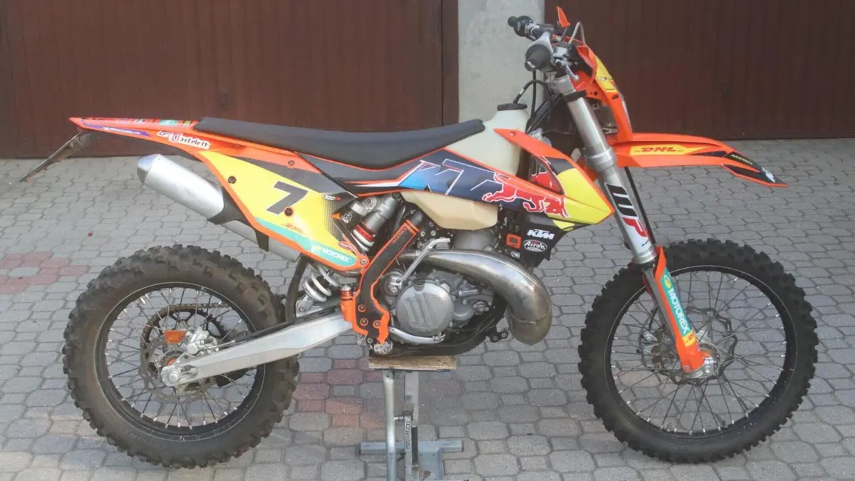 KTM 300 EXC E (2017)  (2)