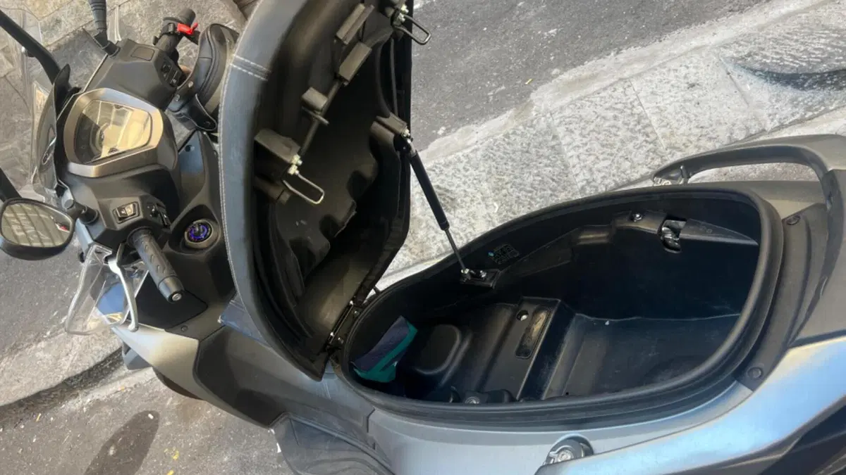 Kymco Agility 300i (2021 - 25)  (4)