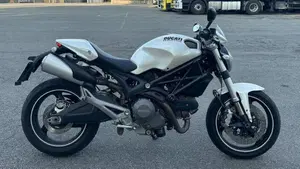 Ducati Monster 696 Plus (2007 - 14) 