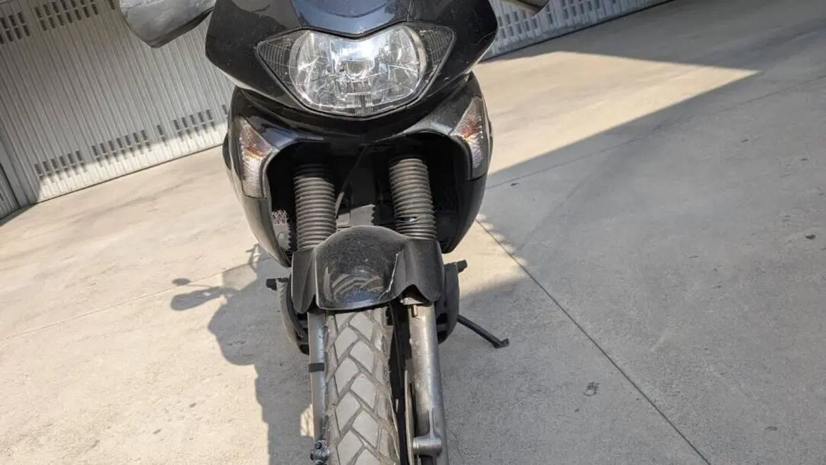 Honda Transalp XL 650V (2005 - 06)  (4)