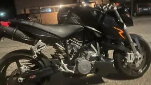 KTM 990 Super Duke (2007 - 11)  (8)