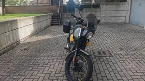 Royal Enfield Scram 411 (2022 - 24)  (8)