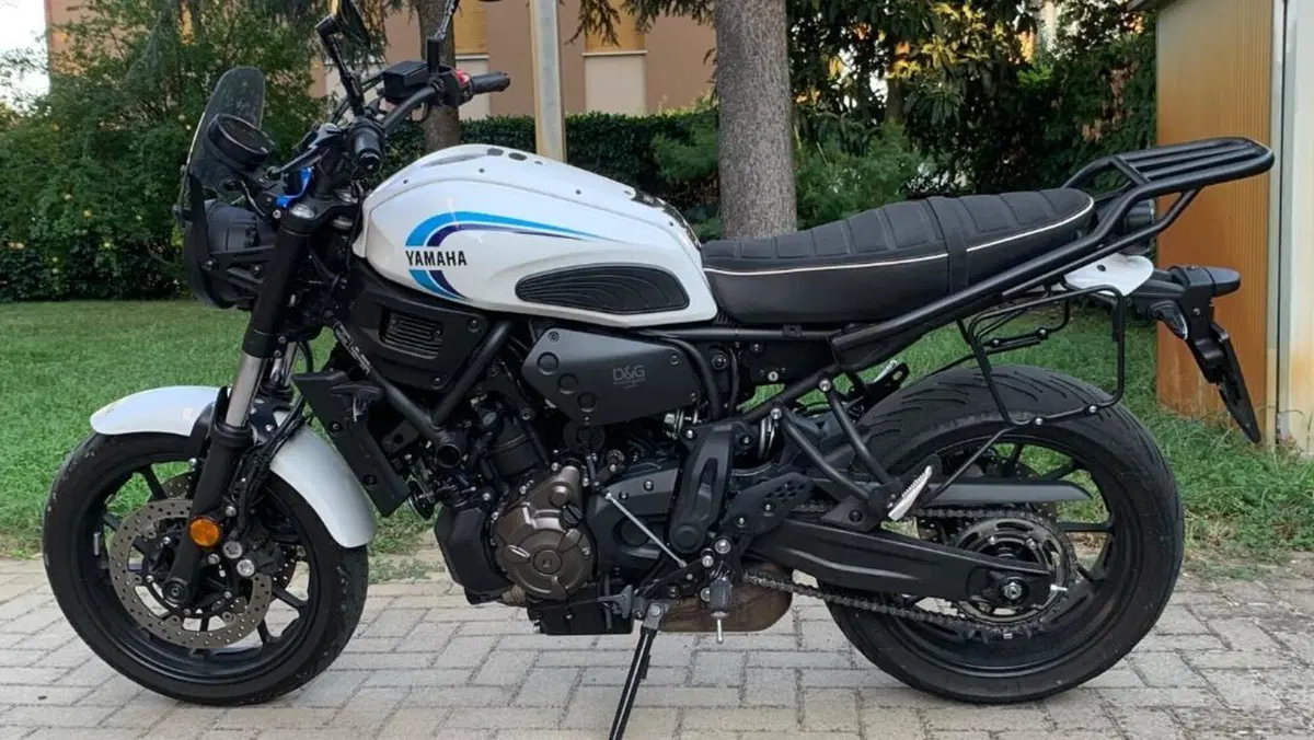 Yamaha XSR 700 (2022 - 26)  (2)