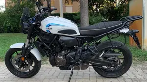 Yamaha XSR 700 (2022 - 26)  (2)