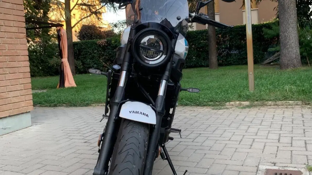 Yamaha XSR 700 (2022 - 26)  (4)