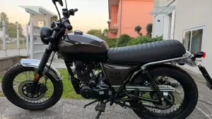 Brixton Motorcycles Cromwell 125 ABS (2021 - 26) 