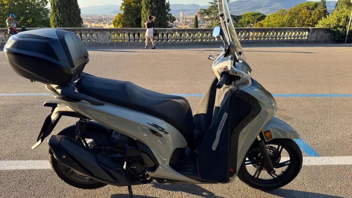 Honda SH 350i Sport (2025 - 26)  (4)