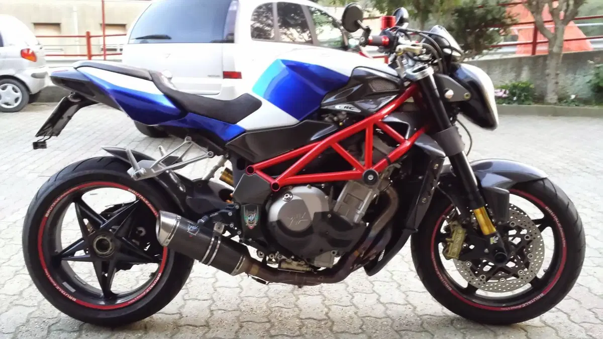 MV Agusta Brutale 910 S (2005 - 11)  (7)