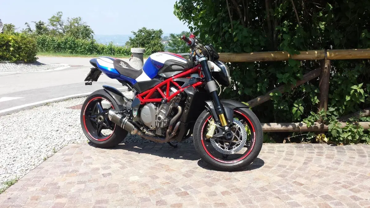 MV Agusta Brutale 910 S (2005 - 11)  (9)