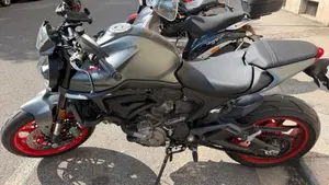 Ducati Monster 937 + (2021 - 25)  (5)