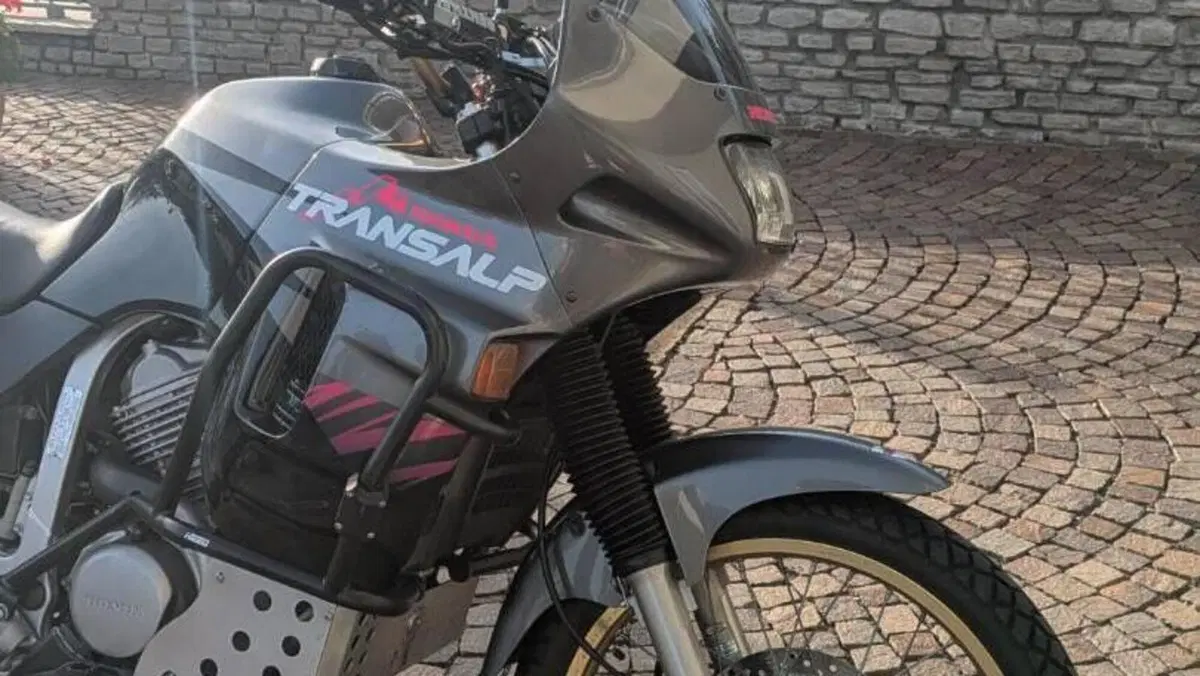 Honda Transalp XL 600V (1994 - 96)  (2)