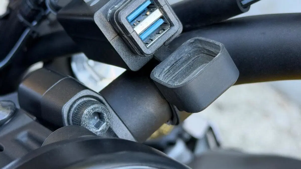 Yamaha XSR 700 ABS 60th Anniversary (2016 - 18)  (9)