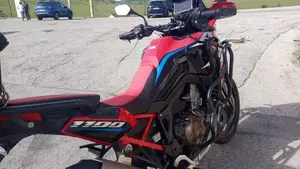 Honda Africa Twin CRF 1100L (2022 - 23)  (4)
